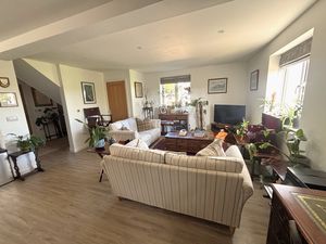 Sitting Room- click for photo gallery